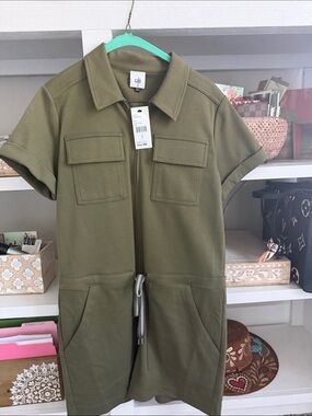 Cabi New NWT Squad Romper #6592 -Green -Size Small. Was $143